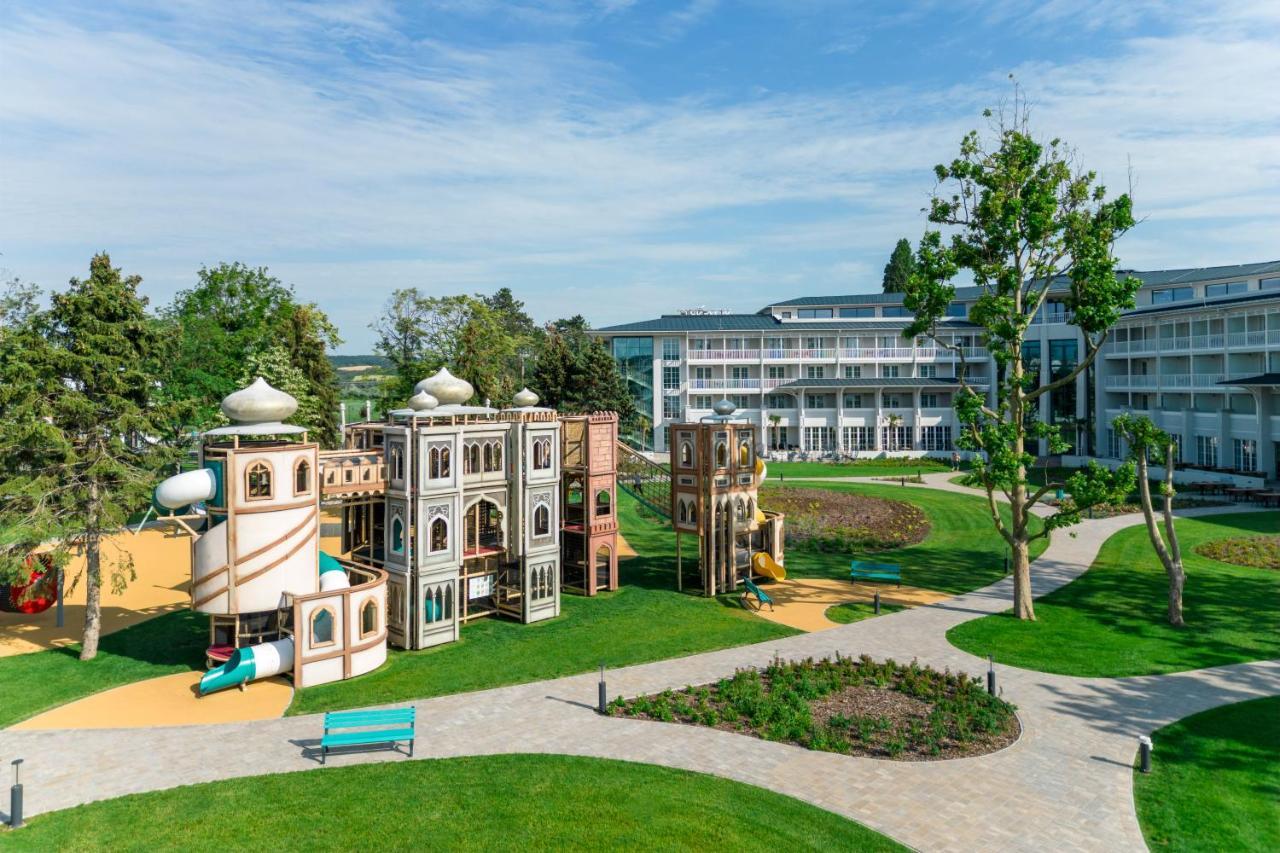 Moevenpick Balaland Resort Lake Balaton Szántód Extérieur photo