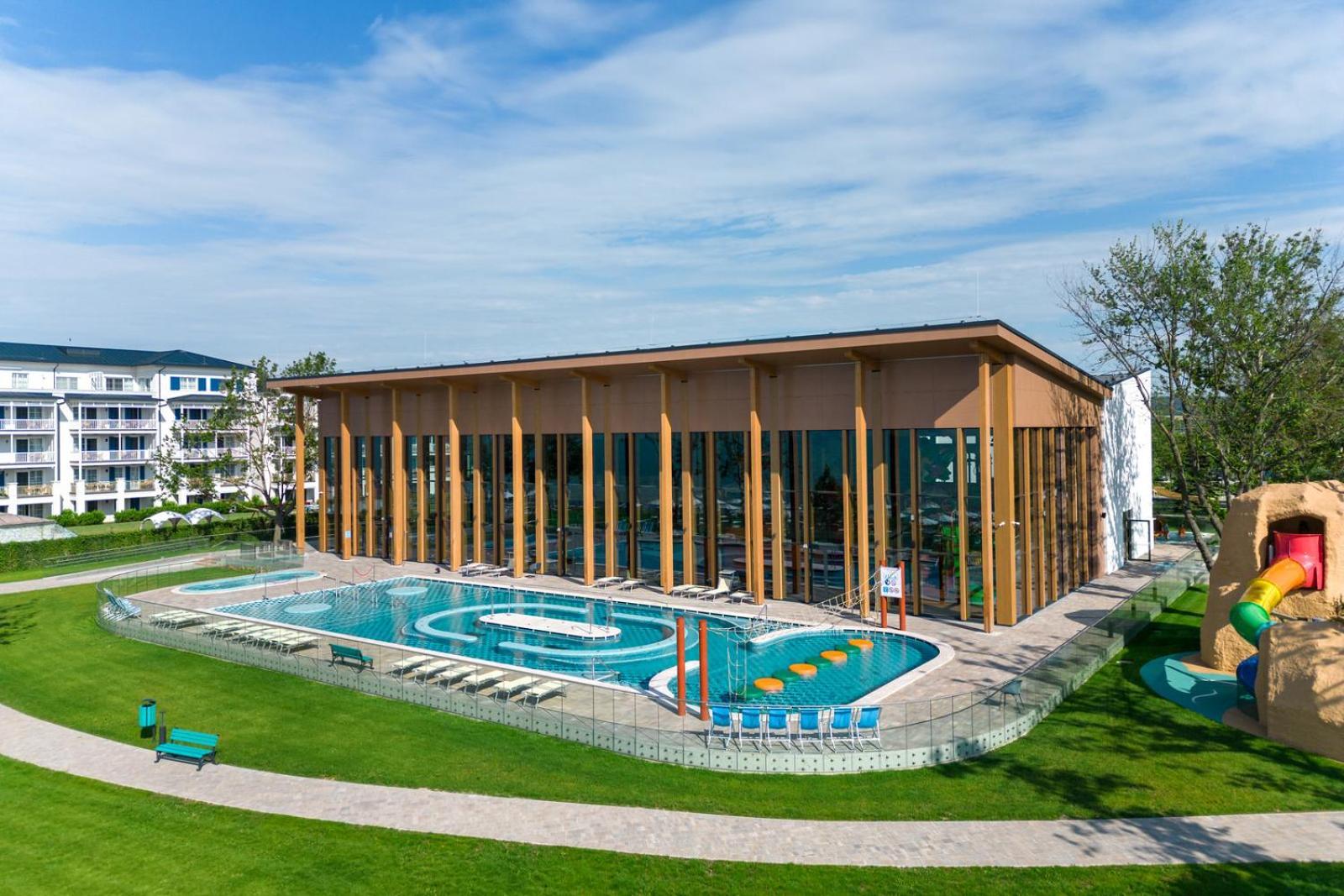 Moevenpick Balaland Resort Lake Balaton Szántód Extérieur photo