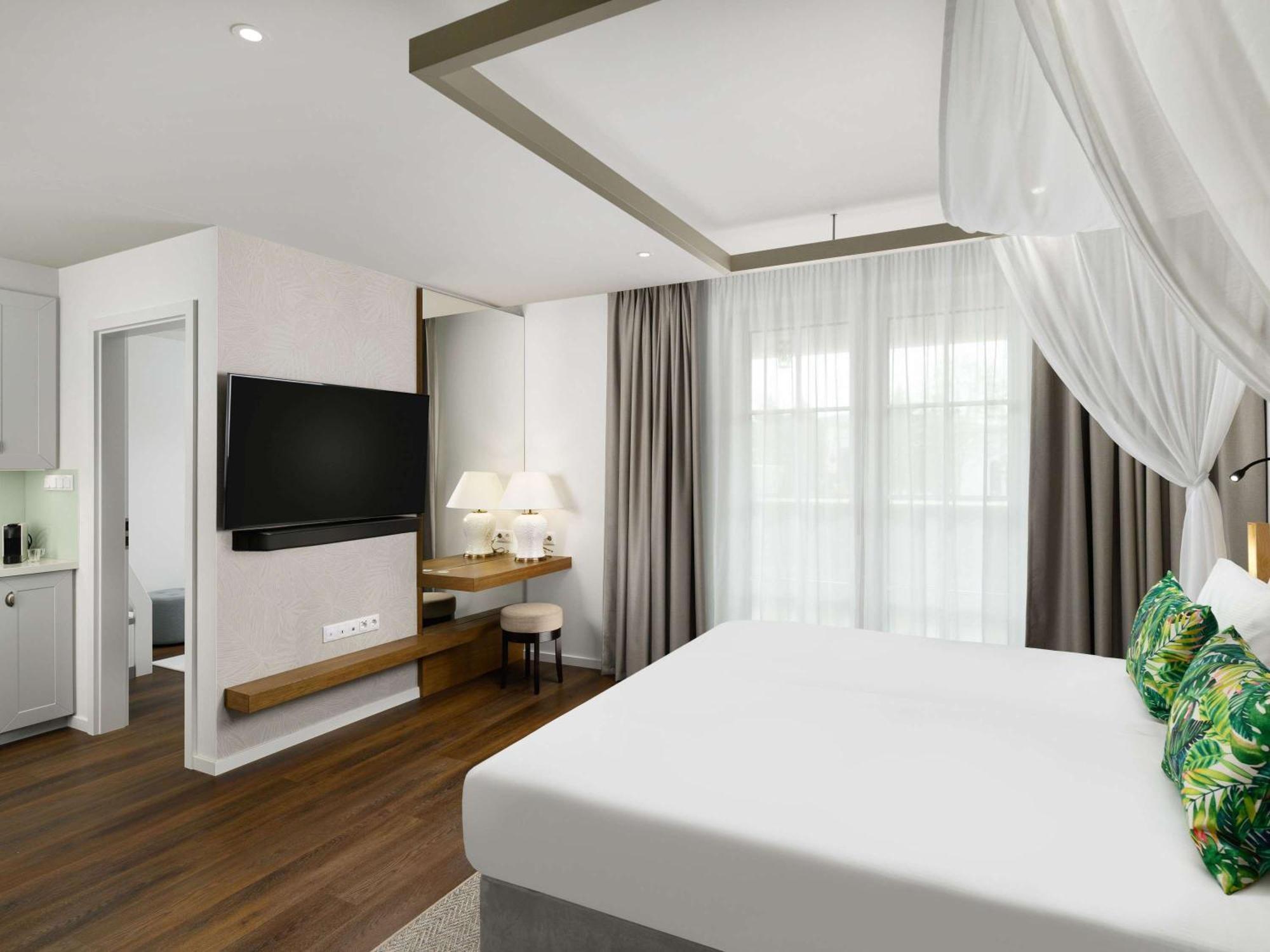 Moevenpick Balaland Resort Lake Balaton Szántód Extérieur photo